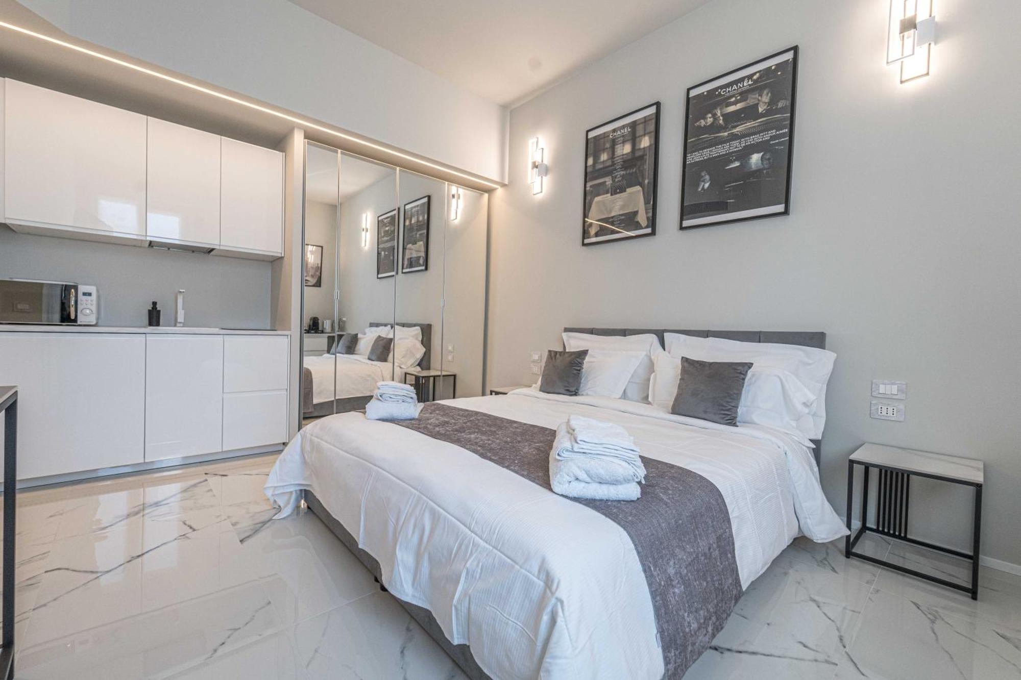Moscova Luxury New Suite Мілан Екстер'єр фото