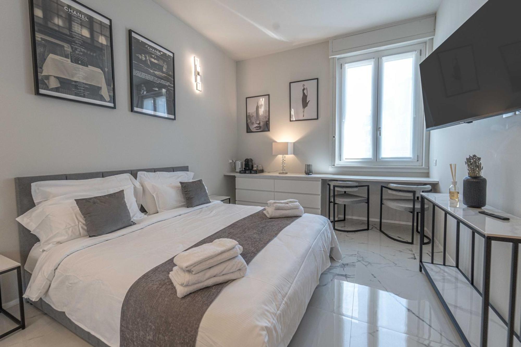 Moscova Luxury New Suite Мілан Екстер'єр фото